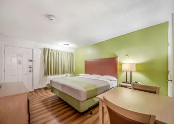 Studio 6 Corpus Christi, TX - North hotel thumbnail 5