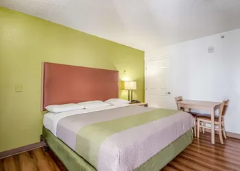 Studio 6 Corpus Christi, TX - North hotel thumbnail 6