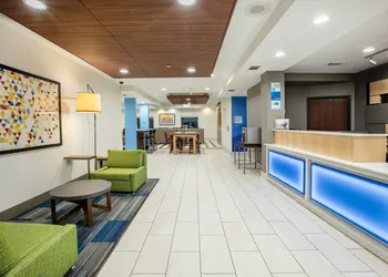 Holiday Inn Express Hotel & Suites Dallas-Grand Prairie I-20 by IHG hotel thumbnail 2