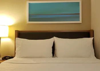 Holiday Inn Express Pittsburgh North by IHG hotel thumbnail 6