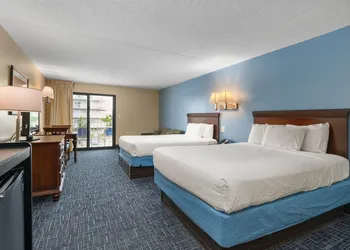 Coastal Palms Inn & Suites hotel thumbnail 8