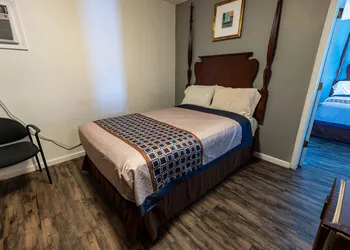 American Inn & Suites Russellville hotel thumbnail 8