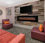 La Quinta Inn & Suites by Wyndham Fredericksburg hotel detail image 4
