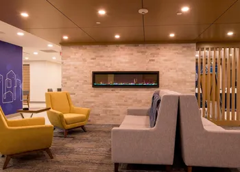 Holiday Inn Express & Suites Huntsville by IHG hotel thumbnail 5