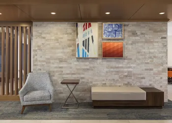 Holiday Inn Express & Suites Huntsville by IHG hotel thumbnail 6