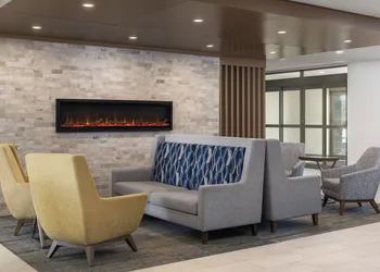 Holiday Inn Express & Suites Huntsville by IHG hotel thumbnail 7