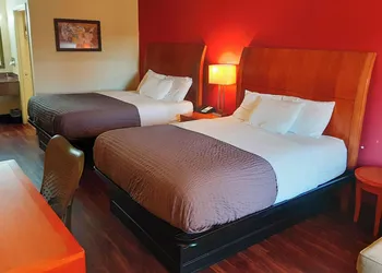 Econo Lodge Inn & Suites Griffin North hotel thumbnail 4
