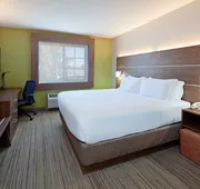 Holiday Inn Express Hotel & Suites San Diego-Escondido by IHG hotel detail image 4