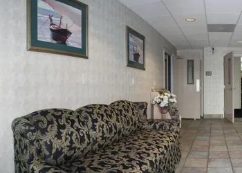Econo Lodge Morristown West hotel thumbnail 3