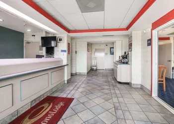 Econo Lodge Morristown West hotel thumbnail 6
