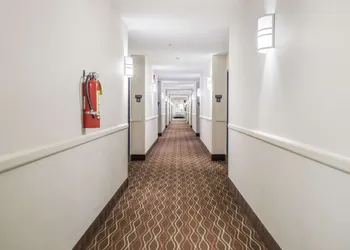 Econo Lodge Morristown West hotel thumbnail 7