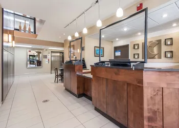 Comfort Inn Newport hotel thumbnail 3