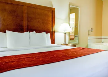 Comfort Inn Newport hotel thumbnail 5