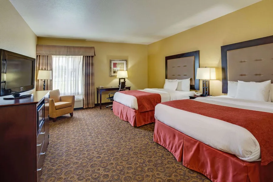 La Quinta Inn & Suites by Wyndham Vicksburg hotel detail image 2