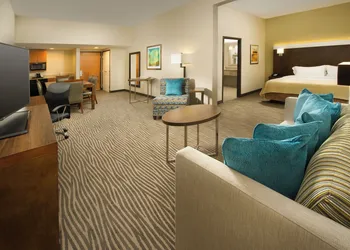 Holiday Inn El Paso Airport by IHG hotel thumbnail 8