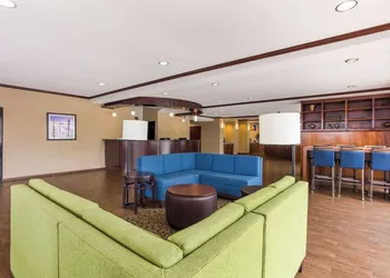 Comfort Suites Saraland - North Mobile hotel thumbnail 2