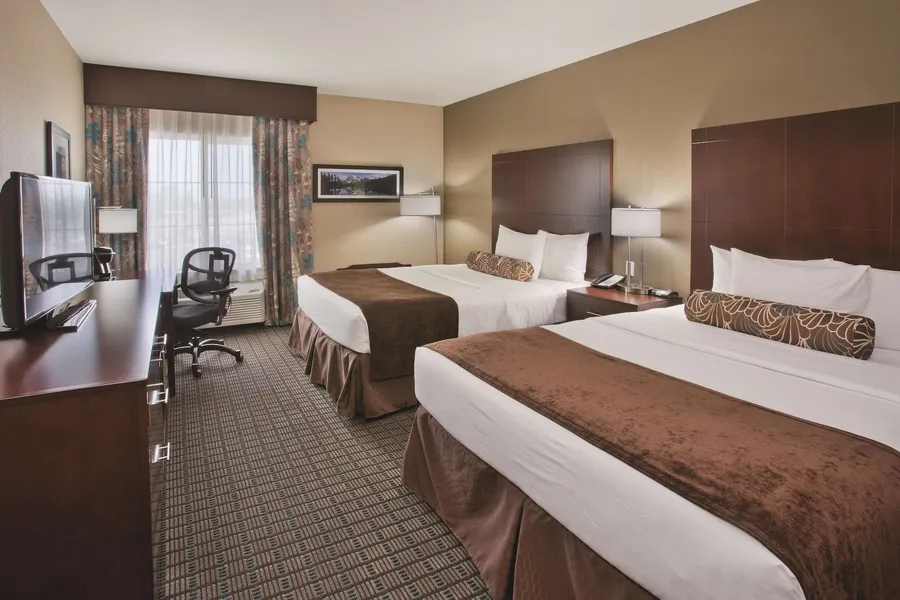 La Quinta Inn & Suites by Wyndham Bellingham hotel detail image 6