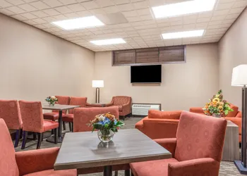 Wingate By Wyndham Regina hotel thumbnail 3