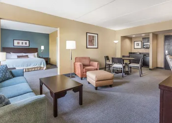 Wingate By Wyndham Regina hotel thumbnail 7