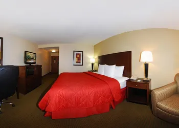 Comfort Inn & Suites Moss Point Pascagoula hotel thumbnail 5