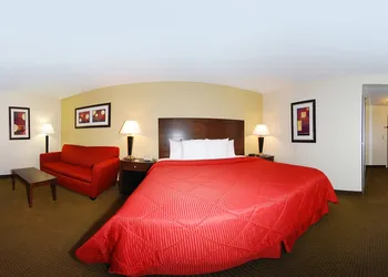 Comfort Inn & Suites Moss Point Pascagoula hotel thumbnail 8