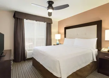 Homewood Suites by Hilton Fargo hotel thumbnail 8