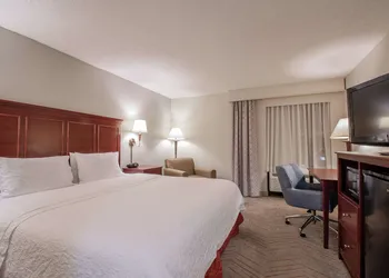 Hampton Inn & Suites Williamsburg-Richmond Rd. hotel thumbnail 5