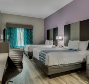 La Quinta Inn & Suites by Wyndham Clarksville hotel detail image 7