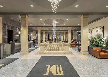 One King West Hotel & Residence hotel thumbnail 3