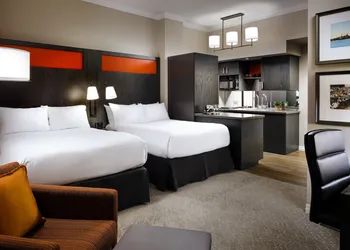 One King West Hotel & Residence hotel thumbnail 8