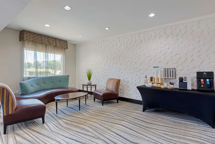 Best Western Plus Arlington North Hotel & Suites hotel detail image 2