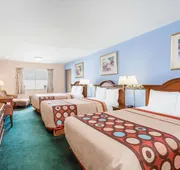 Super 8 by Wyndham Greensboro hotel detail image 5