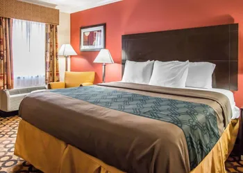 Econo Lodge Richmond Hill hotel thumbnail 8