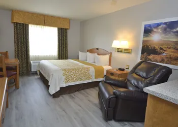 Days Inn & Suites by Wyndham Airport Albuquerque hotel thumbnail 8
