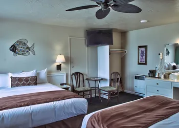 Lovers Point Inn hotel thumbnail 4