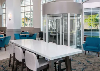Hilton Garden Inn Charlotte Uptown hotel thumbnail 3