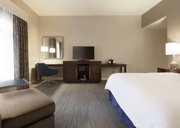Hampton Inn & Suites Nashville Downtown hotel thumbnail 8