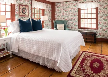 Waldo Emerson Inn hotel thumbnail 8