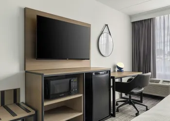 City Express by Marriott Charlotte South End hotel thumbnail 5