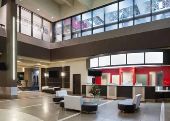 Ramada Plaza by Wyndham Regina Downtown hotel thumbnail 6