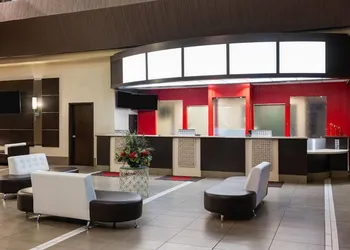 Ramada Plaza by Wyndham Regina Downtown hotel thumbnail 3