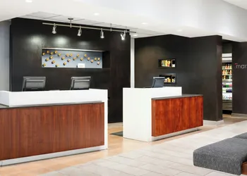 Courtyard by Marriott Charlotte City Center hotel thumbnail 2