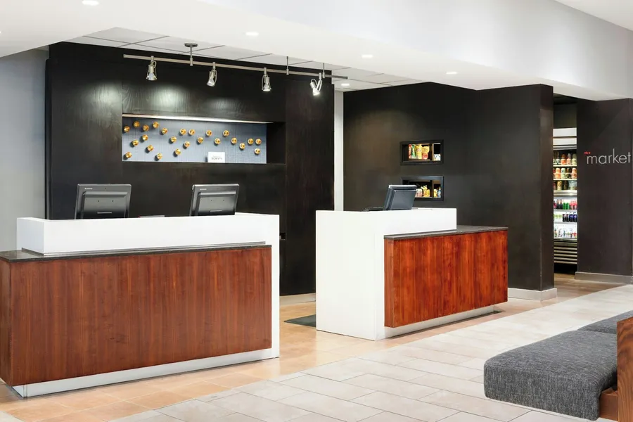 Courtyard by Marriott Charlotte City Center hotel detail image 2