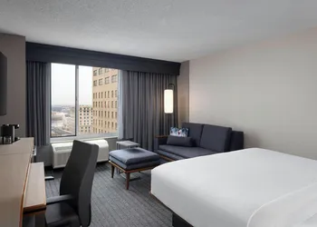 Courtyard by Marriott Charlotte City Center hotel thumbnail 5