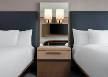 Courtyard by Marriott Charlotte City Center hotel thumbnail 6