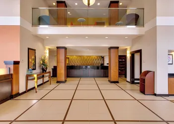 Fairfield Inn & Suites by Marriott San Francisco Airport hotel thumbnail 3