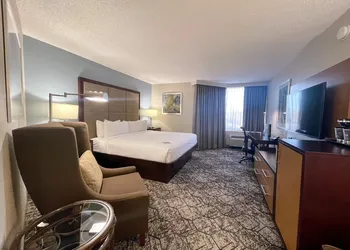 DoubleTree by Hilton Hotel Memphis hotel thumbnail 8