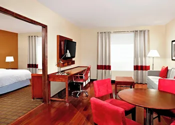 Four Points by Sheraton Calgary Airport hotel thumbnail 7