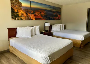 Days Inn by Wyndham Kingman West hotel thumbnail 6