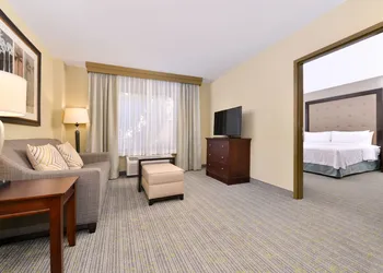 Homewood Suites by Hilton Fresno hotel thumbnail 6